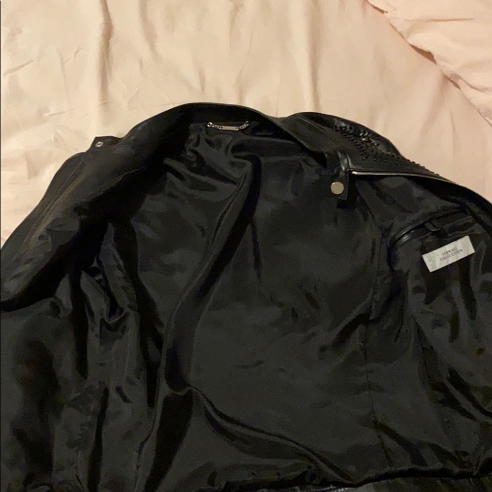 VERSACE LEATHER JACKET - Picture 6 of 9